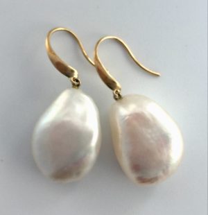 Baroque pearl earrings YG
